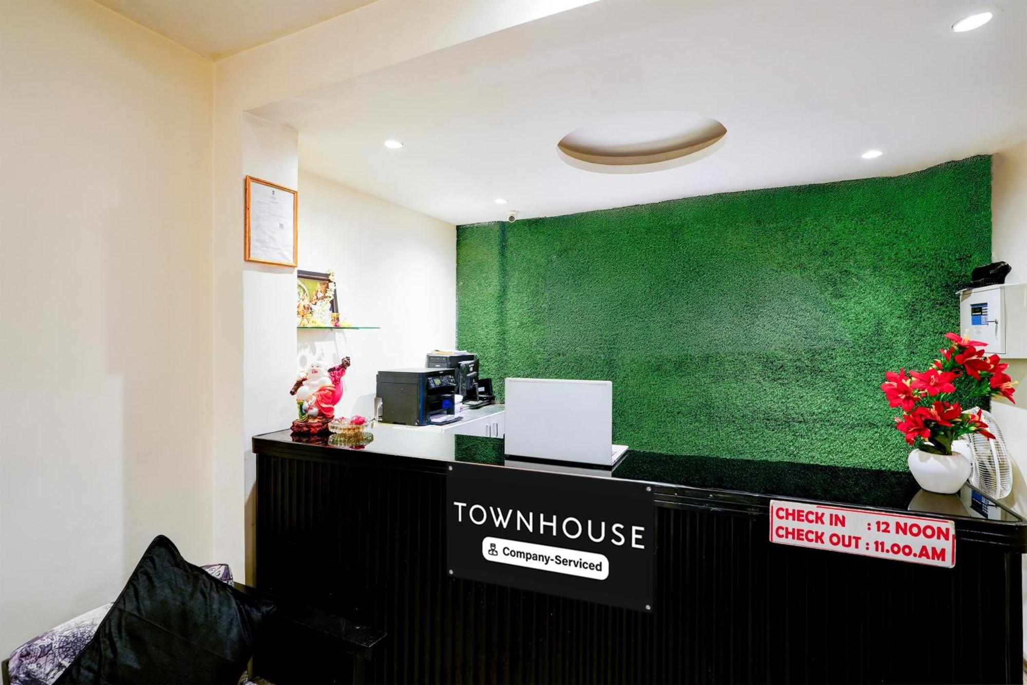 Super Townhouse Jayanagar Hotel Bangalore Exterior photo